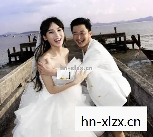 谢楠晒吴京与儿子片场照，父子同框，温馨满满