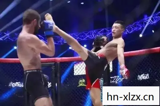 搏击玫瑰，巾帼不让须眉的体育精神