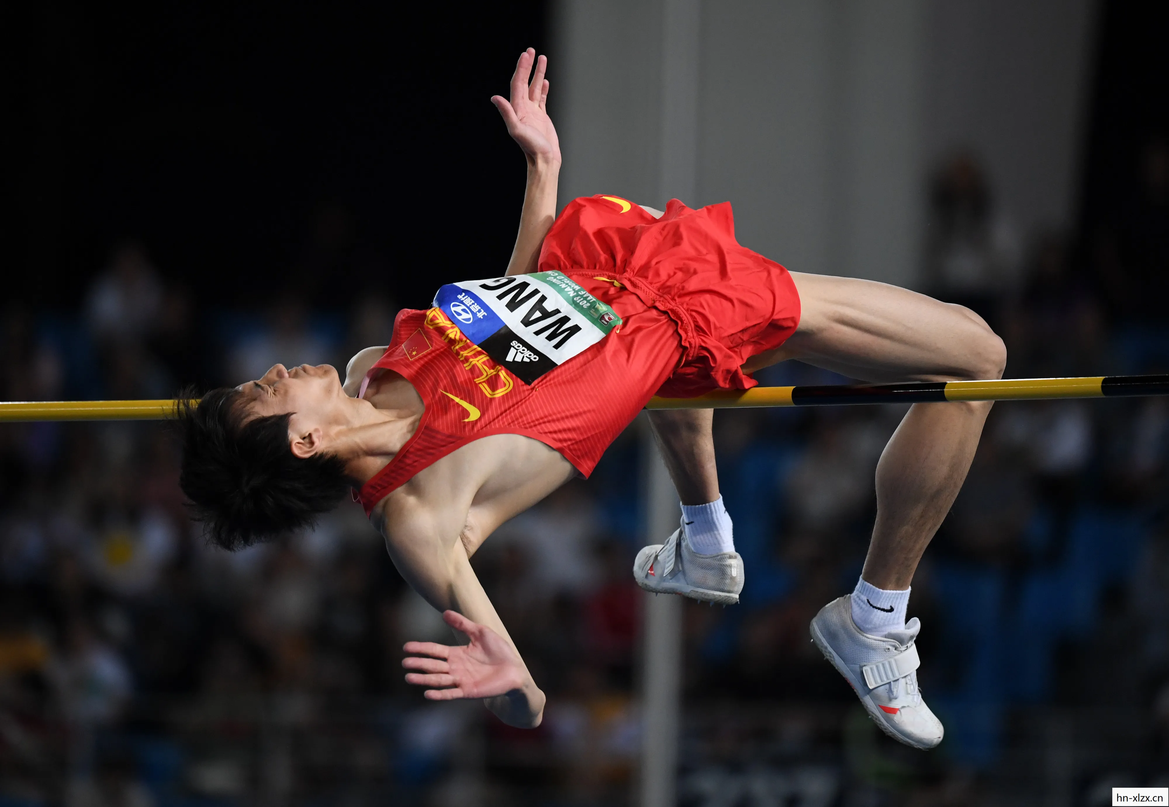 jump大赛1.0，跳高大赛，挑战极限，超越自我