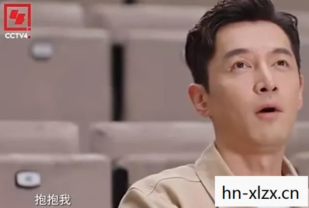 胡歌首次携妻子公开亮相,娱乐圈的甜蜜新篇章 胡歌首次携妻子公开亮相,娱乐圈的甜蜜新篇章