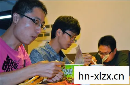敖厂长方便面，敖厂长面条人，游戏界的灵魂与面条的奇妙碰撞