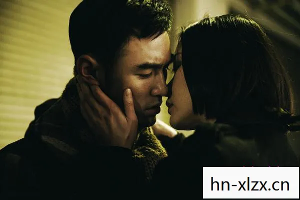 阮经天否认劈腿视频，阮经天否认劈腿，真相背后的情感纠葛