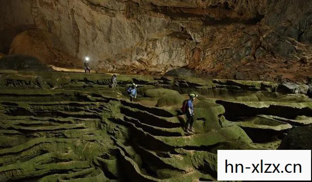 洞穴探险记作文，洞穴探险，探索地球隐秘之心的奇妙旅程