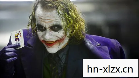 蝙蝠侠，哥谭骑士——黑暗中的守护者