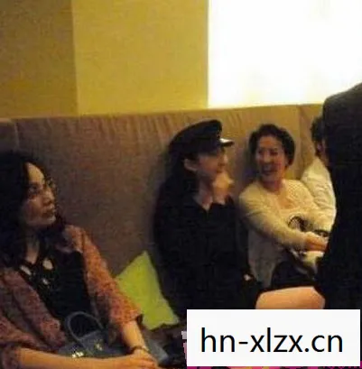 女明星陪酒价位,女星陪酒价目表曝光,娱乐圈的潜规则与道德底线 女明星陪酒价位,女星陪酒价目表曝光,娱乐圈的潜规则与道德底线
