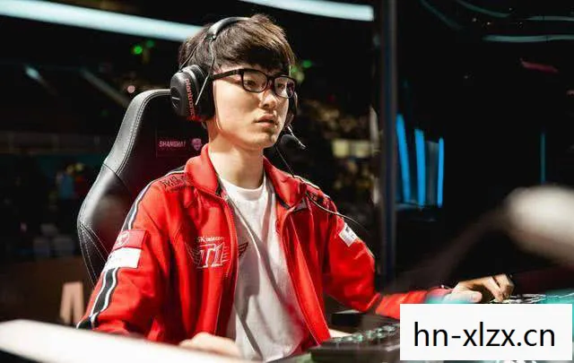 四冠吧faker,faker四冠登神,传奇电竞选手的荣耀之路 四冠吧faker,faker四冠登神,传奇电竞选手的荣耀之路