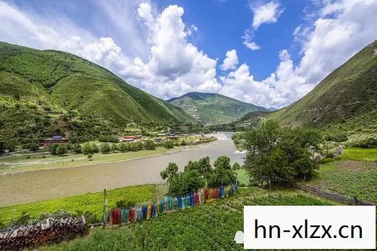 山吹绿子，山吹绿，自然与文化的和谐交融